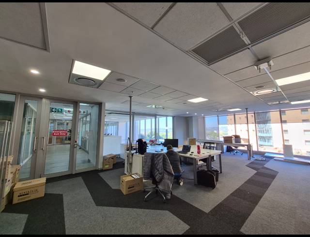 474M² OFFICE TO LET IN ROSEBANK